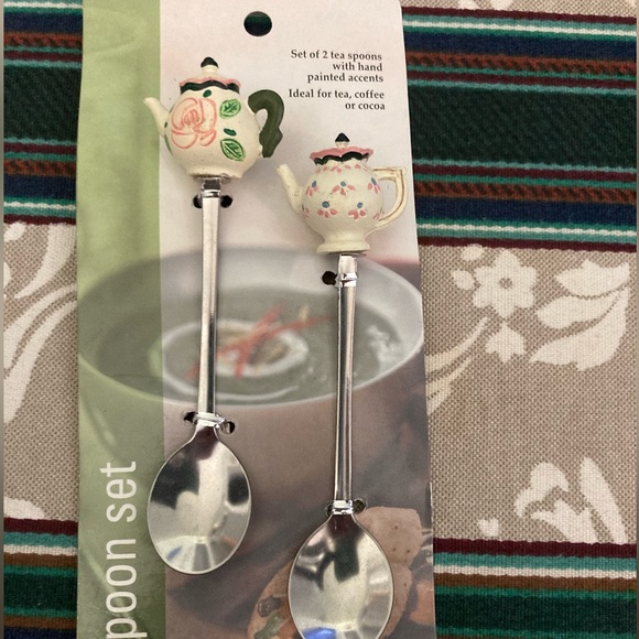 Two Teaspoons Teapot Heads Molded Tea Pots Hand Painted Both Beautiful - Picture 1 of 6